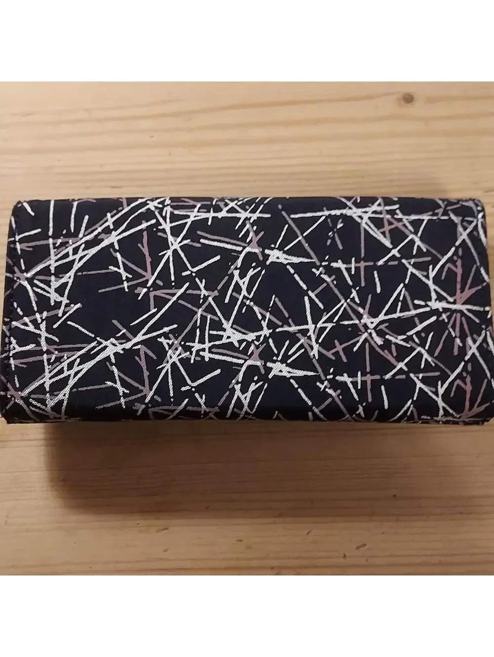 KIipling Live Light Trifold navy blue wallet foldover